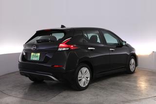 2025 Nissan LEAF — photo 2 of 23