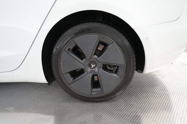2022 Tesla Model 3 — photo 15 of 21
