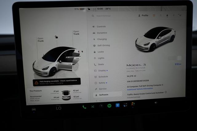 2022 Tesla Model 3 — photo 5 of 21