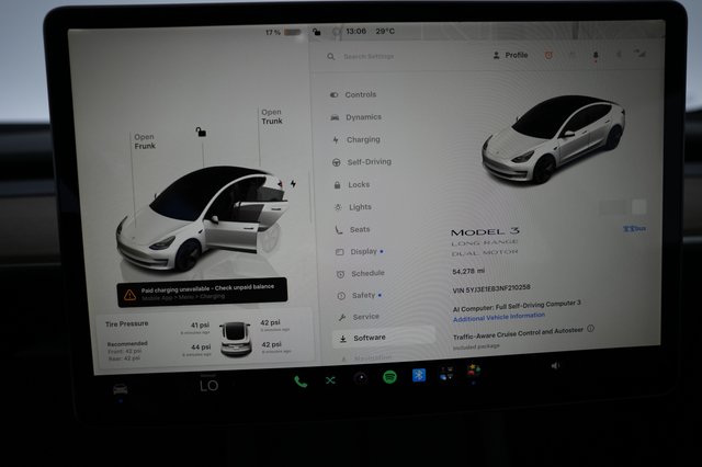 2022 Tesla Model 3 — photo 5 of 21