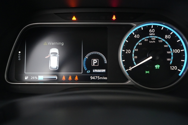 2024 Nissan LEAF