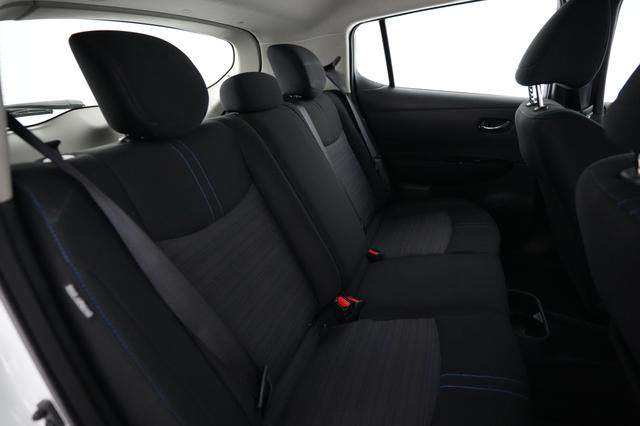 2024 Nissan LEAF — photo 4 of 19
