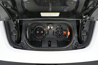 2024 Nissan LEAF — photo 8 of 19