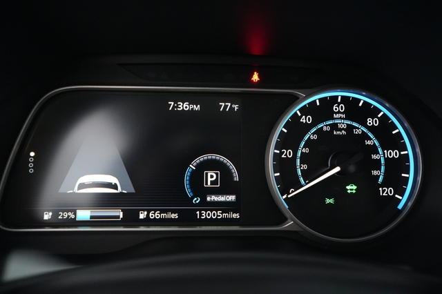 2024 Nissan LEAF