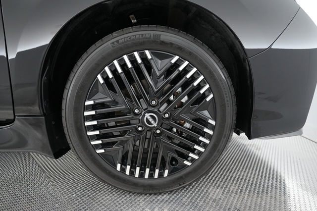2024 Nissan LEAF