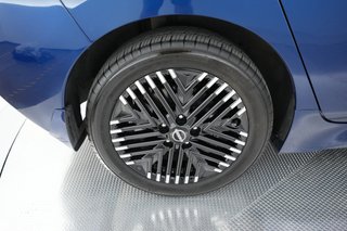 2024 Nissan LEAF — photo 7 of 22