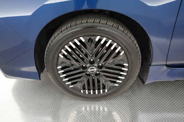 2024 Nissan LEAF