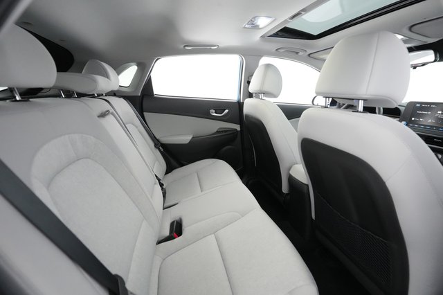 2022 Hyundai Kona — photo 4 of 28