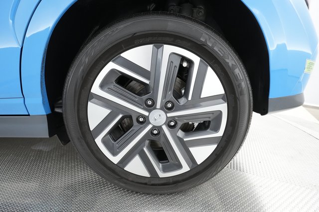 2022 Hyundai Kona — photo 14 of 28
