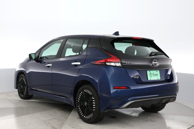 2024 Nissan LEAF — photo 11 of 21