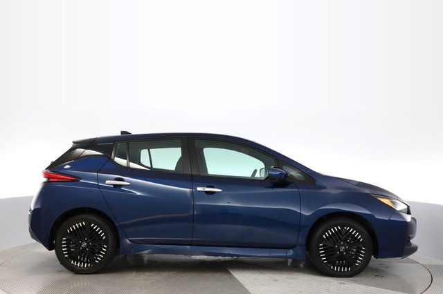 2024 Nissan LEAF — photo 10 of 21