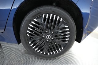 2024 Nissan LEAF — photo 7 of 21