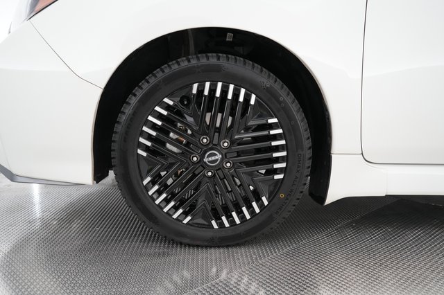 2024 Nissan LEAF — photo 14 of 20