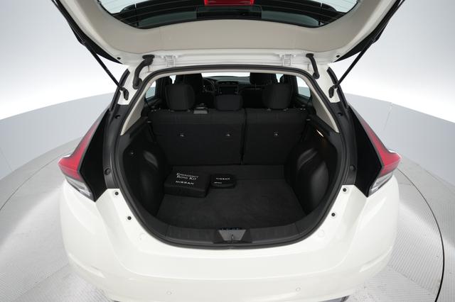 2024 Nissan LEAF — photo 6 of 20