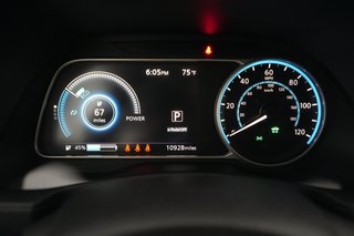 2025 Nissan LEAF — photo 5 of 20