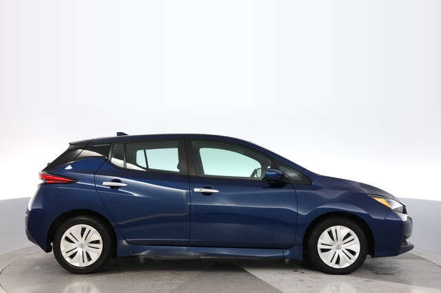 2025 Nissan LEAF
