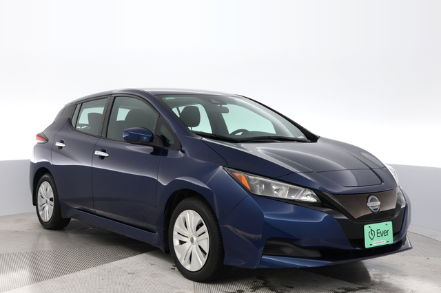 2025 Nissan LEAF