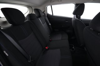 2025 Nissan LEAF — photo 4 of 20