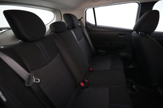 2025 Nissan LEAF — photo 4 of 22