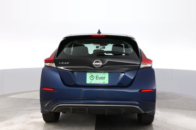 2025 Nissan LEAF — photo 12 of 22
