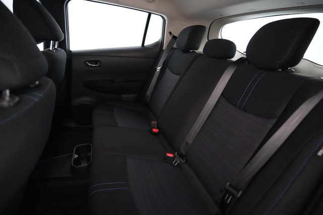 2025 Nissan LEAF — photo 19 of 22