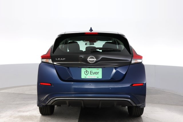 2025 Nissan LEAF — photo 12 of 22