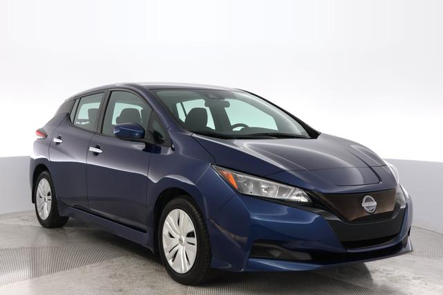 2025 Nissan LEAF — photo 10 of 22