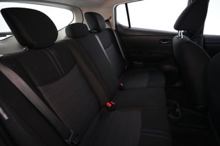 2025 Nissan LEAF — photo 4 of 20