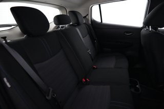 2025 Nissan LEAF — photo 4 of 21