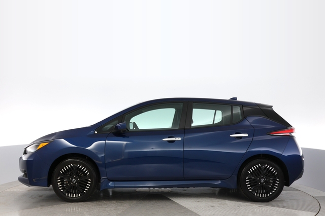 2025 Nissan LEAF
