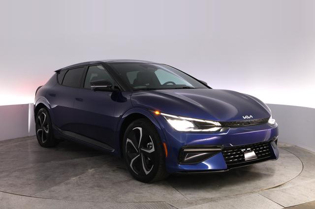 2023 Kia EV6 — photo 10 of 24