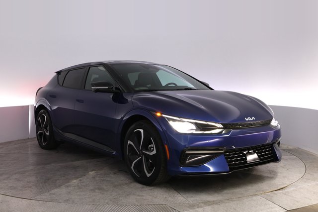 2023 Kia EV6 — photo 10 of 24