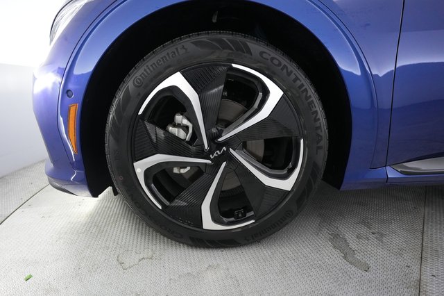 2023 Kia EV6 — photo 15 of 24