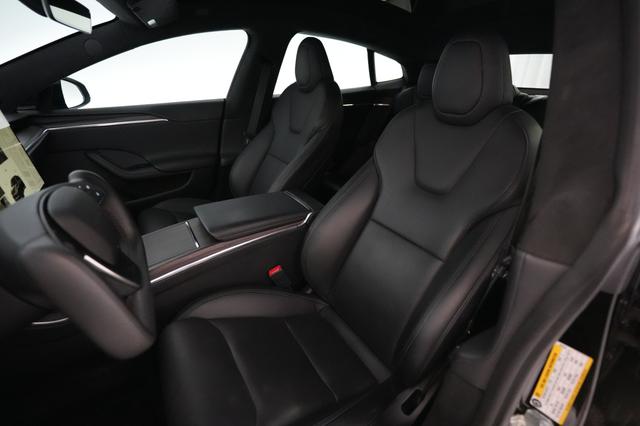 2022 Tesla Model S — photo 3 of 23