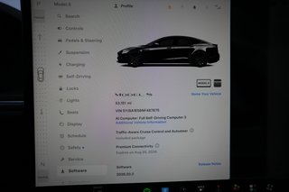 2022 Tesla Model S — photo 5 of 23