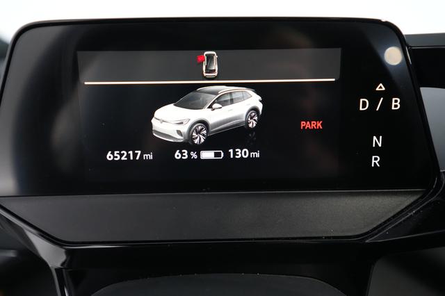 2022 Volkswagen ID.4 — photo 5 of 20