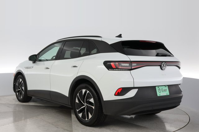 2022 Volkswagen ID.4 — photo 11 of 20