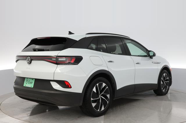 2022 Volkswagen ID.4 — photo 2 of 20