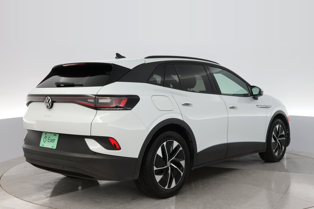 2022 Volkswagen ID.4 — photo 2 of 20