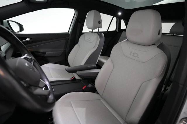 2022 Volkswagen ID.4 — photo 3 of 20
