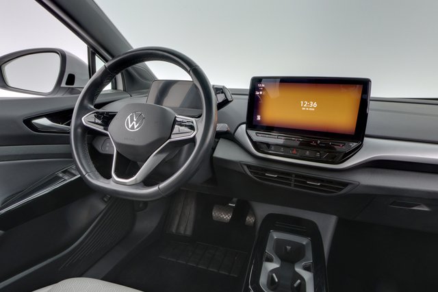 2022 Volkswagen ID.4 — photo 18 of 20