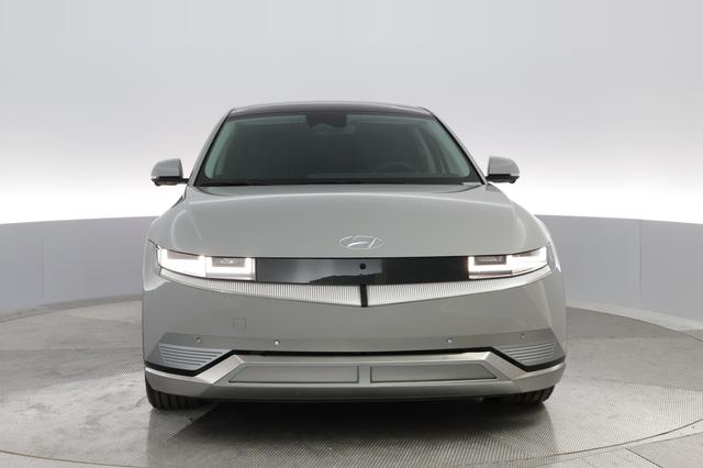 2023 Hyundai IONIQ 5 — photo 5 of 26