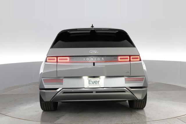 2023 Hyundai IONIQ 5 — photo 9 of 26