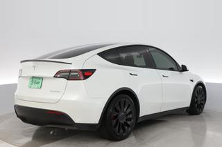 2022 Tesla Model Y — photo 2 of 26