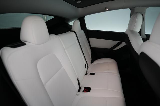 2022 Tesla Model Y — photo 4 of 24