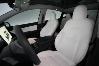 2022 Tesla Model Y — photo 3 of 26