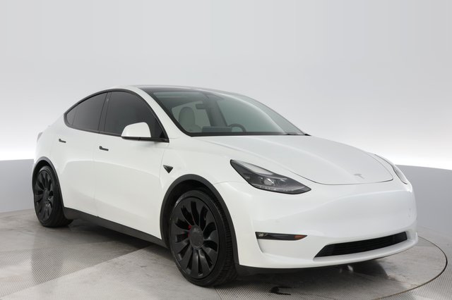 2022 Tesla Model Y — photo 9 of 24