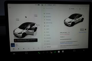 2022 Tesla Model Y — photo 5 of 26