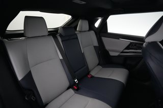 2023 Subaru Solterra — photo 4 of 22
