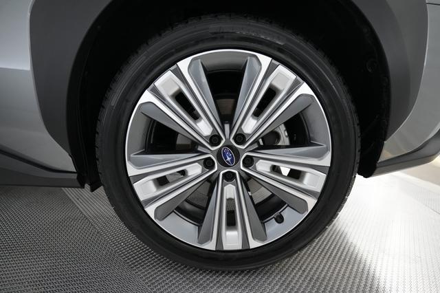 2023 Subaru Solterra — photo 7 of 22